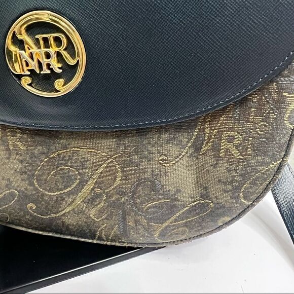 Nina Ricci Crossbody Bag - Picture 3 of 11